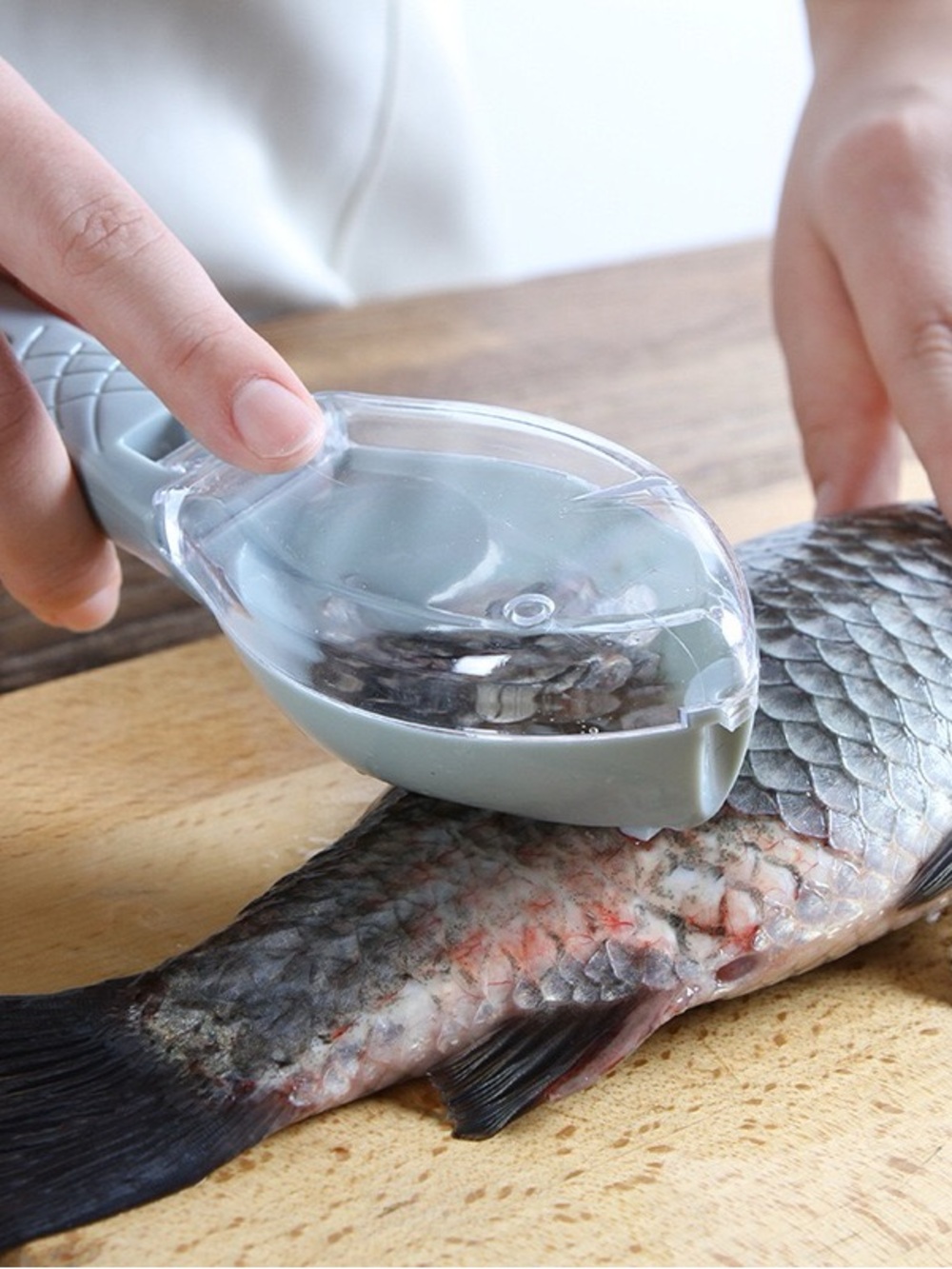 YNS Generic Gray Fish Scale Remover with Clear Cover